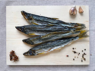 Продукт сырный ПАУТИНКА  Oktobersnack БЕЛАЯ (1 кг): Корюшка вяленая без икры