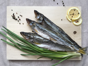 Продукт сырный ПАУТИНКА  Oktobersnack БЕЛАЯ (1 кг): Корюшка вяленая с икрой