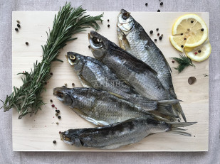 Рыба холодного копчения: Вобла вяленая астраханская крупная