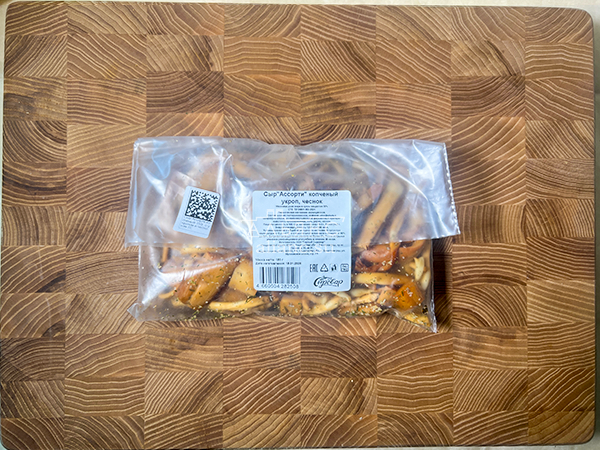 Сыр 150 гр ГОРНЫЙ СЫРОВАР (Ассорти копчёный с укропом и чесноком) в Жуковском