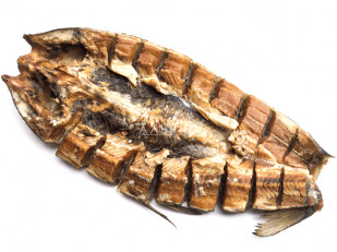 Корюшка  САХАЛИНСКАЯ с икрой (100 гр): Сом (бабочка) холодного копчения